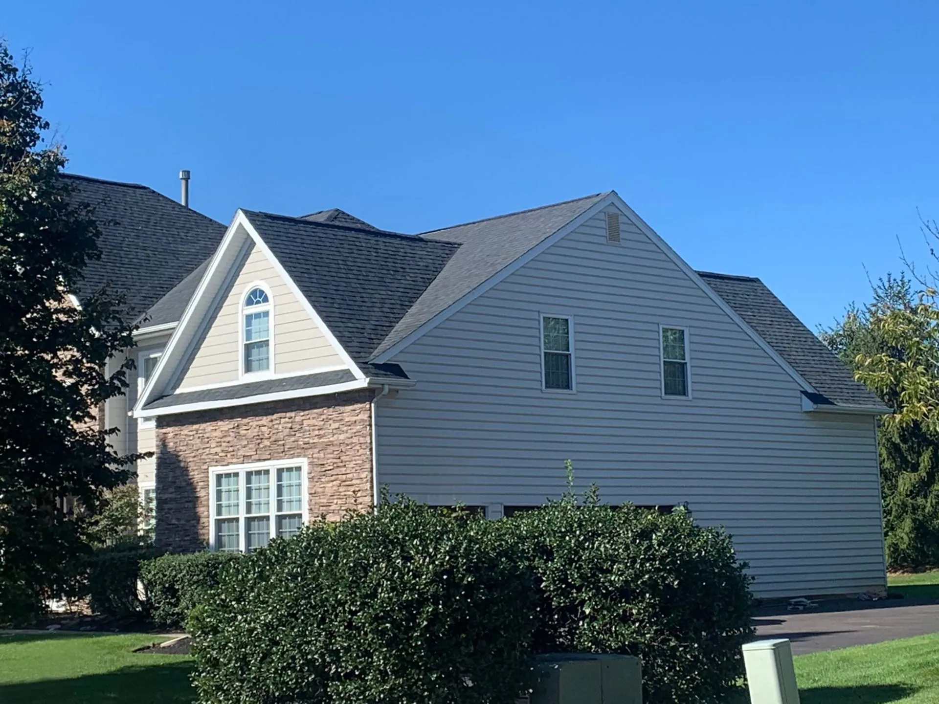 Residential Concrete Contractor for Walkways and Patios